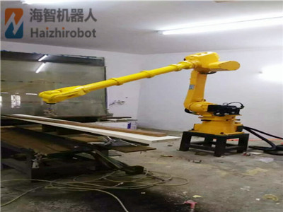 东莞海智木板喷漆机器人