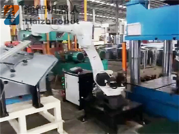 工业成型机床上下料机器人工作站