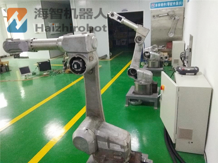 海智自主生产工业机器人